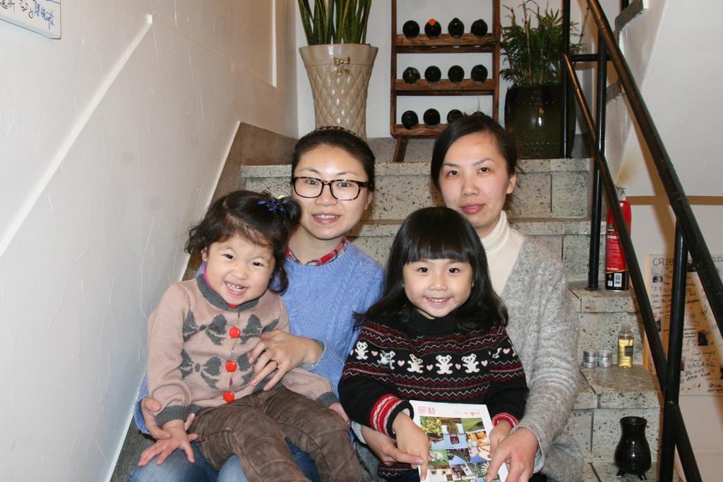 Crib 49 Guesthouse - Foreigner Only Seoel Buitenkant foto